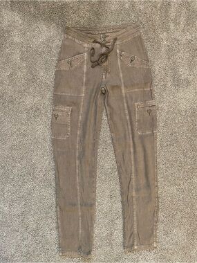 American Eagle Outfitters Taupe Cargo